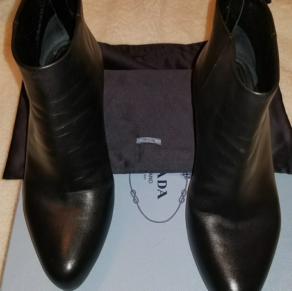 Pre-Loved Black Prada Block Heel Bootie - Picture 4 of 7